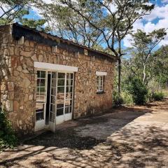 Beautiful 1-Bed Cottage in Juliasdale