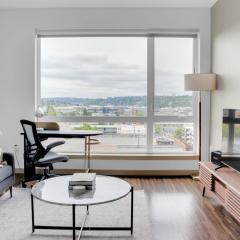 Ballard 1BR w WD BBQ Gym nr Waterfront SEA-392