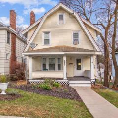 Charming Cuse home close to downtown & university