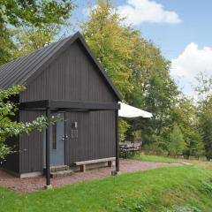 Lovely Home In Östra Sönnarslöv With Kitchen