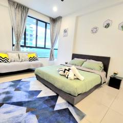 Ipoh Meru - Spacious - 20mins Ipoh Town - 20mins Tambun - Pool View - Near Bus Station - Free 3 Parking by Happy Homestay