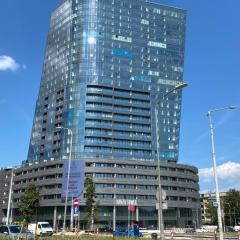 HANZA TOWER HIGH FLOOR Swimming Pool & Spa