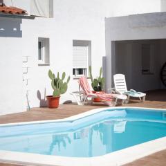 Casa Carmen una casa rural con piscina climatizada