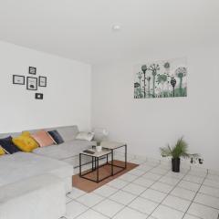 Budget spacious apart with terrace