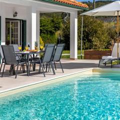 Villa Coral - Private Heated Pool & Hot tub
