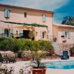 Amazing villa in Faucon with private pool
