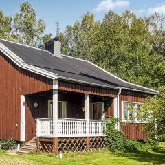 Beautiful Home In Karlsviken With Kitchen