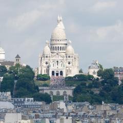 Cosy Paris Getaway