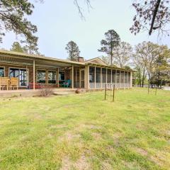 Mineola Lakefront Cottage with Spacious Backyard