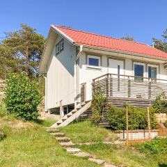 2 Bedroom Lovely Apartment In Lysekil