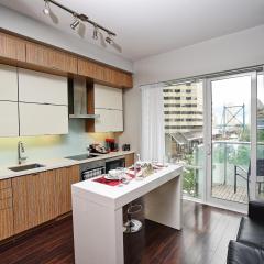 RivetStays - Quaint 1-Bedroom Steps from CN Tower, MTCC, Union Station