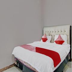 OYO 92456 Putri Homestay Syariah