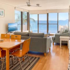 Harbourside 13 fantastic waterfront unit