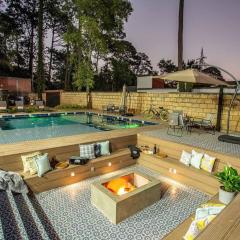 Modern Apartment with Jacuzzi and Pool