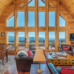 Above the Clouds Log Cabin, Hot Tub & Views!