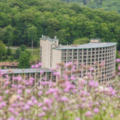 Slopeside Hotel by Seven Springs Resort