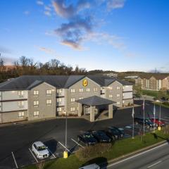 Super 8 by Wyndham Uniontown PA