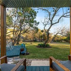 2b1b Hidden Oasis in the Hills- Close to Downtown