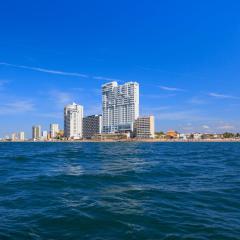 Courtyard by Marriott Mazatlan Beach Resort
