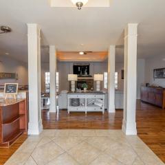 4BD WALK-IN Villa - Large Deck - Golf Course - Pool - FREE TICKETS INCLUDED - V120