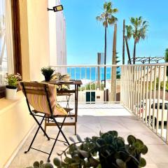 GATU Villa Cielo y Mar junto la playa, terraza , wifi y vista al mar