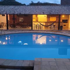Mansão Guará - com piscina, salão de jogos, churrasqueira e cozinha