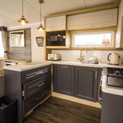 Modern Caravan At Caldecott Hall With Decking In Norfolk, Sleeps 8 Ref 91068c