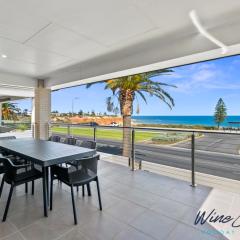 Oceanview Escape by Wine Coast Holidays