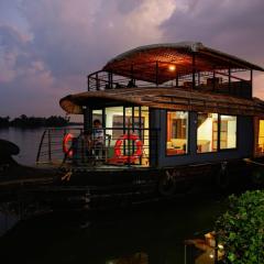 Private Houseboat
