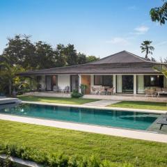 Villa Mar y Lago, Casa de Campo