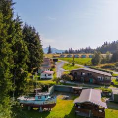 The Cabins at Alert Bay