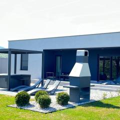 K Relax Place, Varaždinske Toplice, modern home with Sauna, Jacuzzi, WIFI