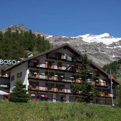 La Trinitè Monboso Hotel