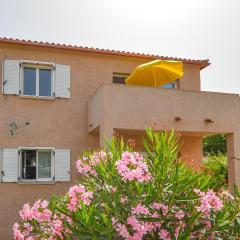 3 Bedroom Stunning Apartment In Petreto-biccisano