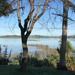 Tui's Song Bach on the Bay