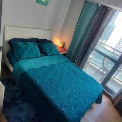 Aveline Suites Cozy Skyline View ACQUA Private Residences near Rockwell Makati