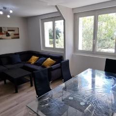 Logement refait à neuf - Clim & Parking privé