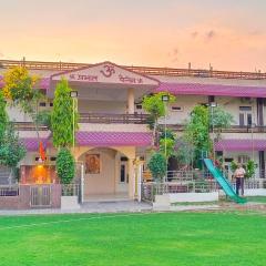 Hotel Prabhat Palace