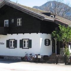 Gemütliches Ferienhaus in Lofer mit Terrasse, Garten und Grill