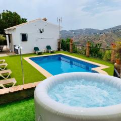 Villa en Frigiliana con Piscina y Jacuzzi