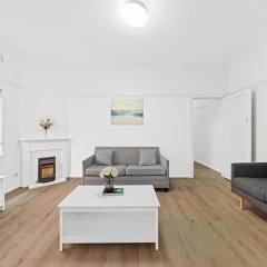 Burwood City Newly renovated 2 Bed 2 Bath Free Private Parking Big Apt