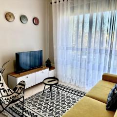 Cheerful 2-bedroom apartment in Golem