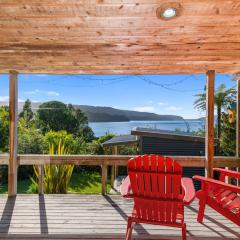 Lakeside Lookout - Lake Tarawera Holiday Home