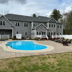 9 Bedroom Saratoga Home - Heated Pool, HotTub On 10 Acres By Track, Beach, Lake, Town, SPAC, Hiking, Ski, Golf, Fish Creek