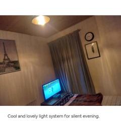 Cosy room in thornton heath