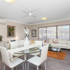 Executive 2br Suite On Mounts Bay Road