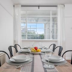 Bright West Hampstead Retreat