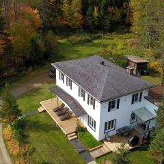 Pet Friendly Large Group Cabin with Private Beach