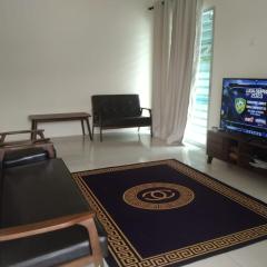 Homestay Delisha Tapah-Pool