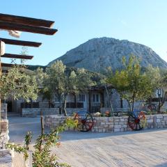 Acrocorinth Apartments